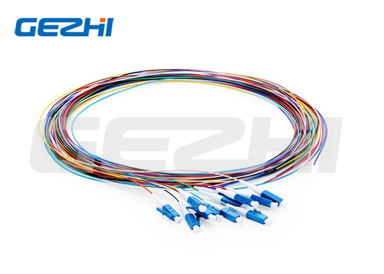 1m (3 pies) LC UPC Fibra óptica Pigtail 12 Fibras OS2 Modo único PVC sin chaqueta con código de color (OFNR) 0.9mm