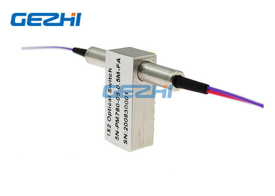 Polarización de los interruptores ópticos 780nm de la fibra de FC/APC 1x2 P.M.